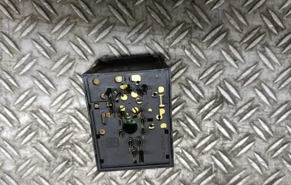 Opel Astra G Light switch 09180774