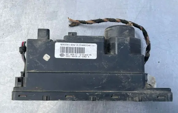 Mercedes-Benz E W211 Central locking vacuum pump 2108001548 26470362