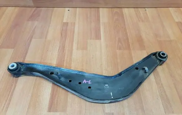 Rear control arm