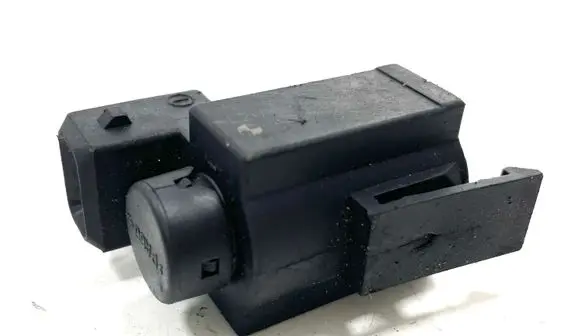 BMW X3 E83 Turbo solenoid valve 72234100 1742712 06T184