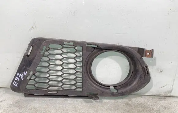 BMW 3 E92 E93 Front fog light trim/grill 15857711 51118041182