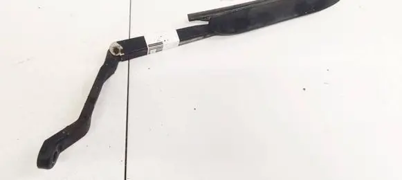 Honda CR-V Front wiper blade arm