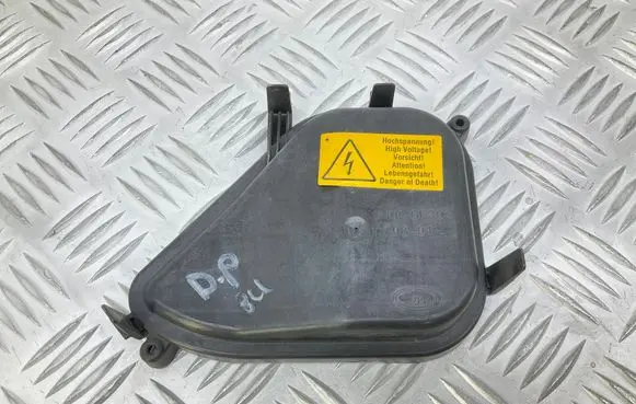 Audi Q3 8U Headlight/headlamp dust cover 