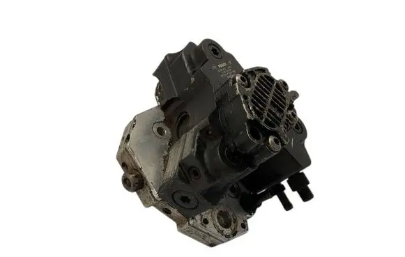 Volvo XC70 Fuel injection high pressure pump 8689590 062297 0445010043
