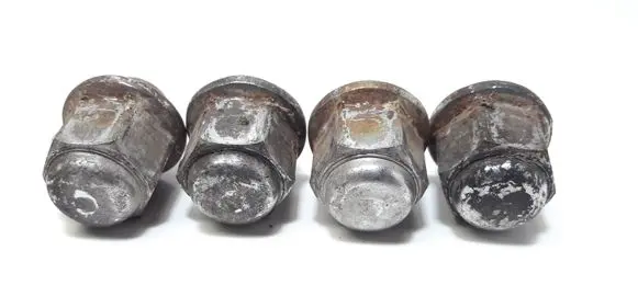 Hyundai i20 (PB PBT) Nuts/bolts 