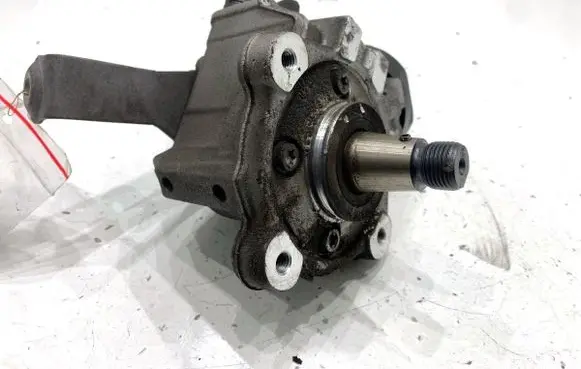 Volkswagen PASSAT B7 Fuel injection high pressure pump 0445010526