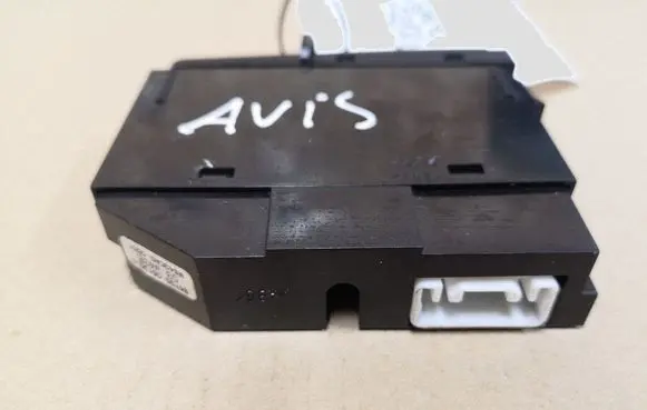 Toyota Avensis T250 Windscreen/window heater switch 8479005130 43CA00001