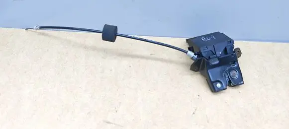 Mercedes-Benz CLK A209 C209 Loading door lock A1717500085