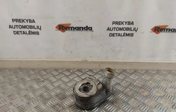 Engine oil radiator