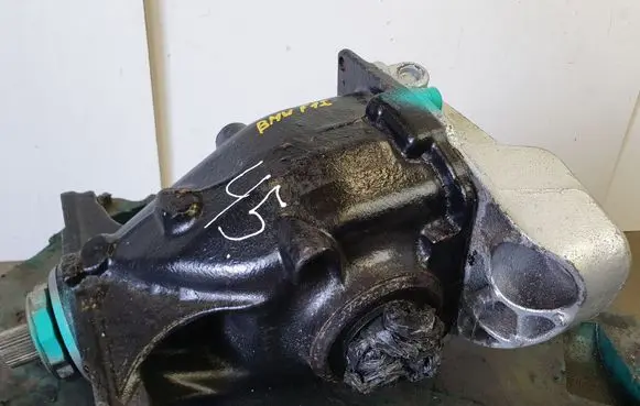 BMW 1 F20 F21 Rear differential 7605587