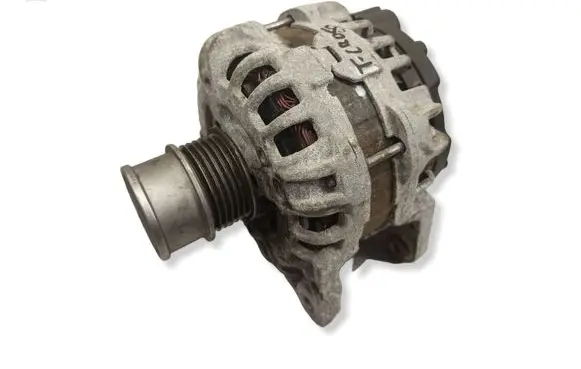 Volkswagen Golf VII Generator/alternator 04E903015A