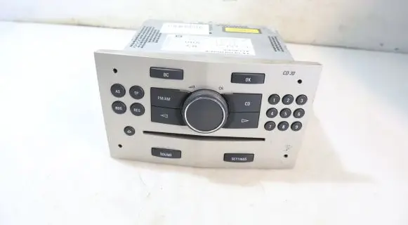 Opel Astra H Radio/GPS head unit trim 