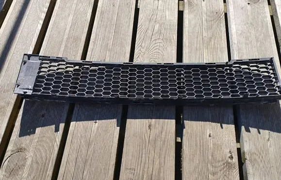 Fiat 500 Front bumper lower grill 51816843