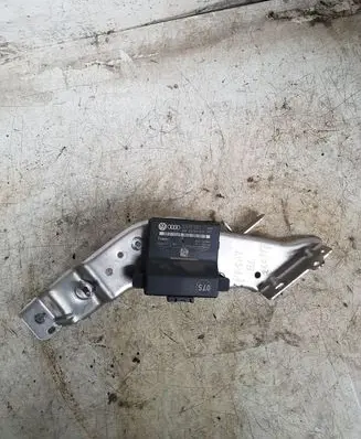 Volkswagen PASSAT B6 Gateway control module 3C0907530