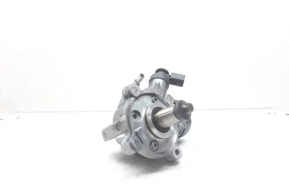 BMW X3 F25 Fuel injection high pressure pump 8511626 0445010588