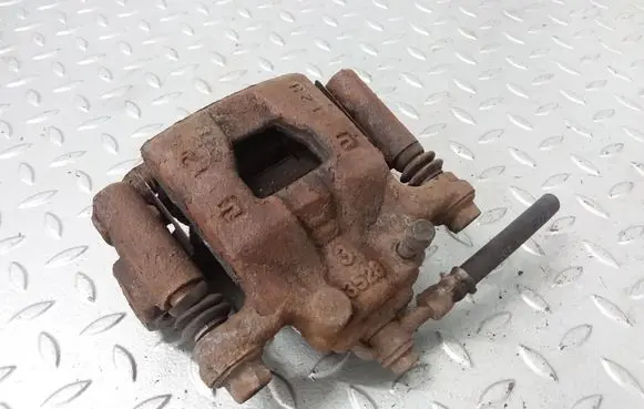 Nissan Juke I F15 Rear brake caliper 440111KD0A