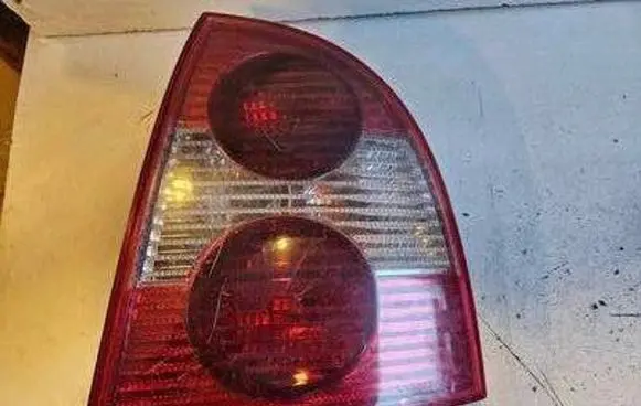 Volkswagen PASSAT B5.5 Rear/tail lights 3B5945096AE