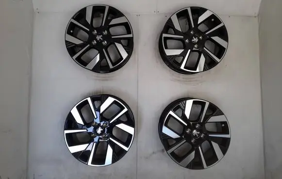 Opel Mokka B R18 alloy rim 9836624880