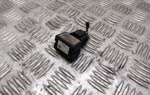 Opel Zafira B ESP acceleration yaw rate sensor 13137850 9570930003