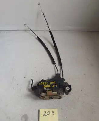 Mitsubishi Colt Front door lock 384628