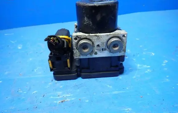 Alfa Romeo Giulietta ABS Pump 51901331