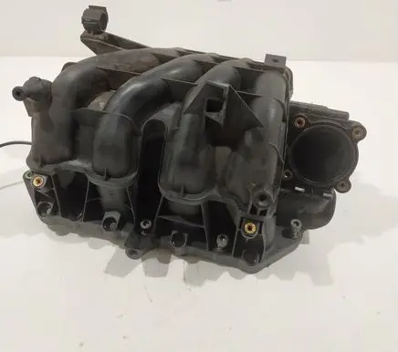 Volkswagen Golf IV Intake manifold 036129711 0261230031