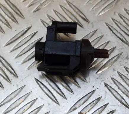 BMW 5 F10 F11 Turbo solenoid valve 704785028570591