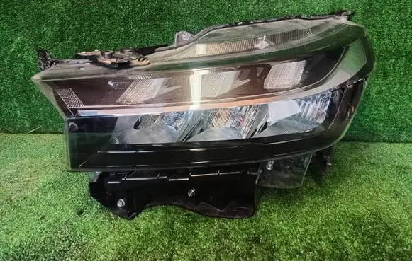 Suzuki SX4 S-Cross Headlight/headlamp