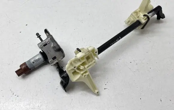 BMW X5 F15 Seat adjustment motor 52107314225 C06710103 14061405