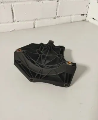 BMW 5 E60 E61 A/C compressor mount bracket 7792202 401181