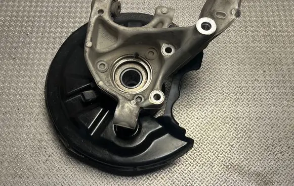 Audi Q3 F3 Rear wheel hub 5QF505436H