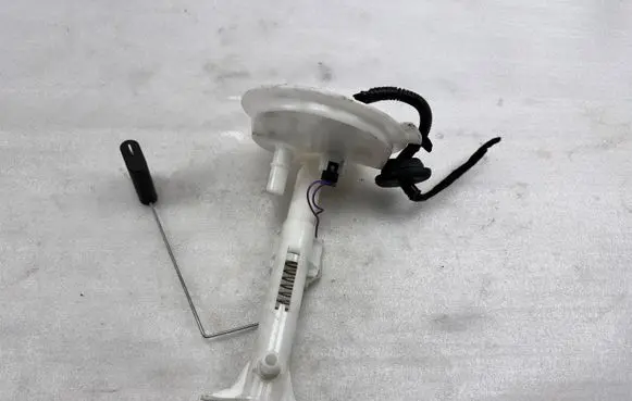 Ford Mustang VI In-tank fuel pump JR3C9275AC
