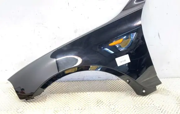 BMW X3 E83 Fender