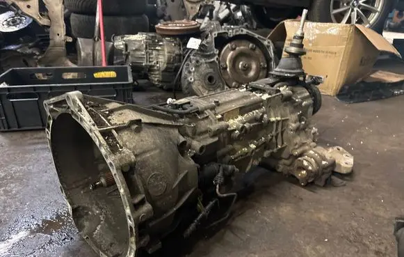 BMW X1 E84 Manual 5 speed gearbox 1069401108 7527704 H024A