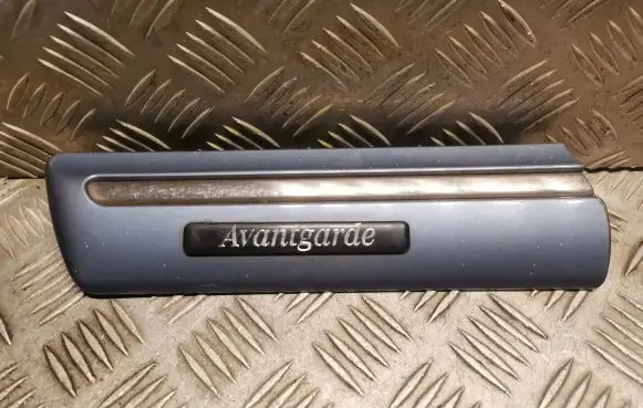 Mercedes-Benz E W210 Fender grill 2106900182