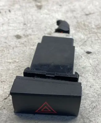 Hyundai Santa Fe Hazard light switch