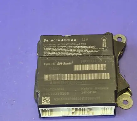 Fiat 500 Airbag control unit/module 51897787