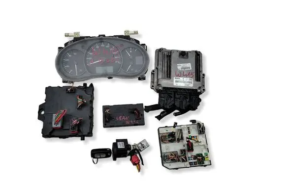 Mercedes-Benz Citan W415 Engine control unit/module 237102747R 237102908R