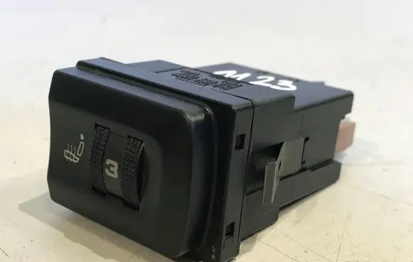 Audi A3 S3 8L Seat heating switch 8L0963564A