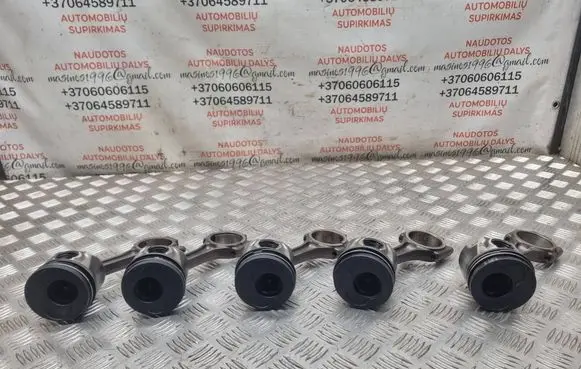 Volkswagen Touareg I Piston with connecting rod 81L91M031