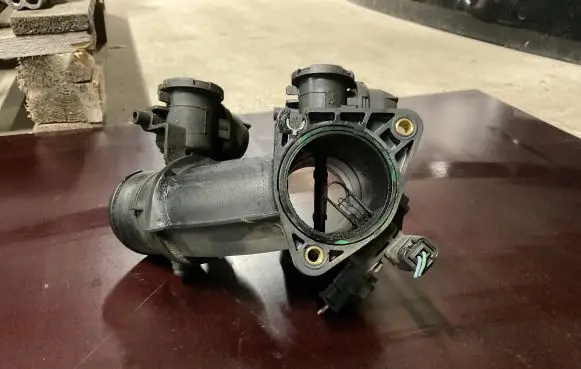 Citroen C5 Throttle valve 9684269380 1042893