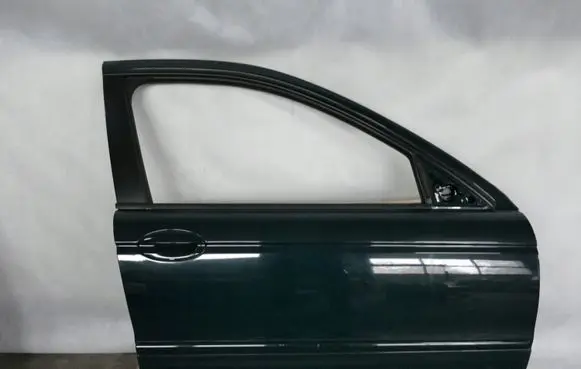 Jaguar X-Type Front door