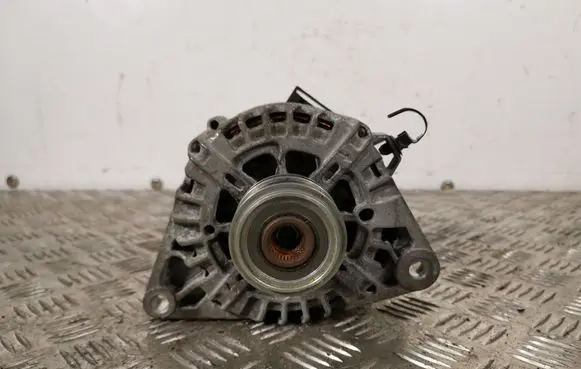 KIA Optima Generator/alternator 373002A800
