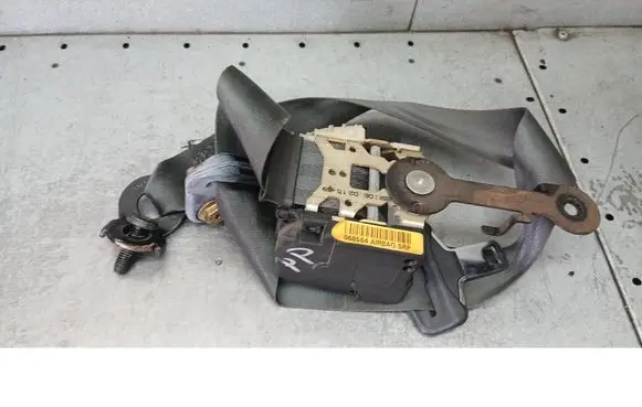Renault Clio II Front seatbelt 