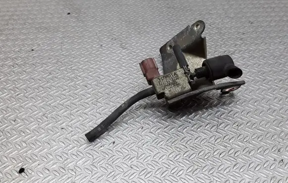 Toyota Corolla Verso E121 Turbo solenoid valve 2586064140
