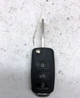 Skoda Yeti (5L) Ignition key/card 3T0837202C 5FA01041301