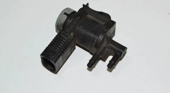 Audi A6 S6 C7 4G Turbo solenoid valve 1K0906283A