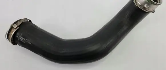 Mercedes-Benz ML W164 Intercooler hose/pipe A1645281582