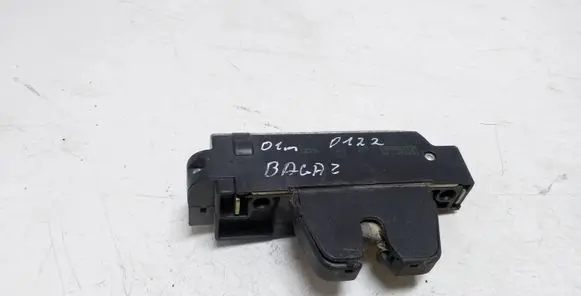 Citroen Xsara Picasso Tailgate/trunk/boot lock/catch/latch 15020109 9633089280
