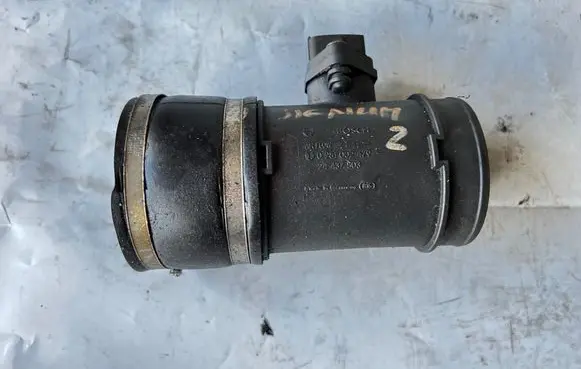Opel Frontera B Mass air flow meter 0281002479 24437503